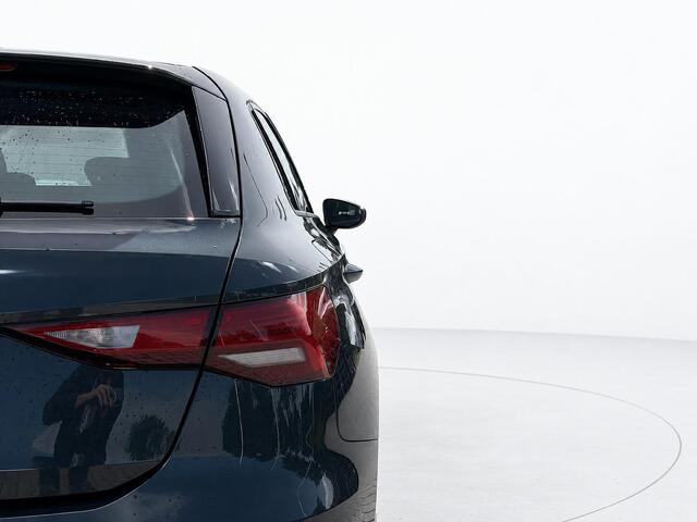 Audi A3 SPORTBACK 40 TFSI e Advanced edition TREKHAAK - ACC - STOELVERWARMING - SOH 94%