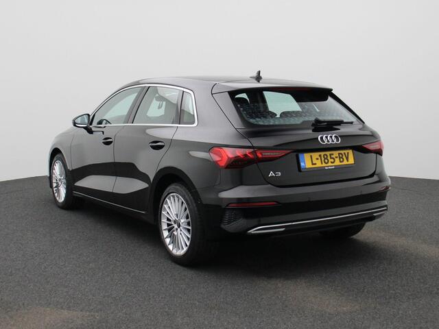 Audi A3 SPORTBACK 30 TFSI Business edition | Navigatie | Airco | Lichtmetalen wielen