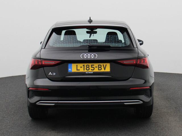 Audi A3 SPORTBACK 30 TFSI Business edition | Navigatie | Airco | Lichtmetalen wielen