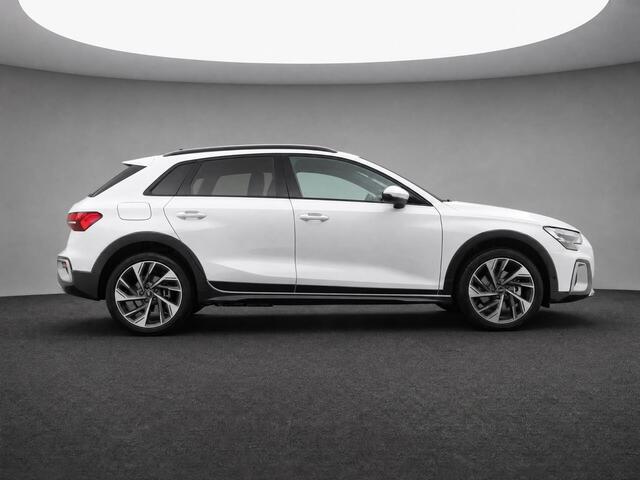 Audi A3 SPORTBACK Allstreet Advanced edition 40 TFSI e 204 PK · Lederen bekleding · Comfortsleutel · 18" LM Velgen · Assist. Driving + Parking plus