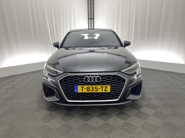 Audi A3 SPORTBACK 30 TFSI S Line | Apple carplay | 3 x S-Line | Navi | Parkeersensoren | Virtual cockpit | 18" | Key less