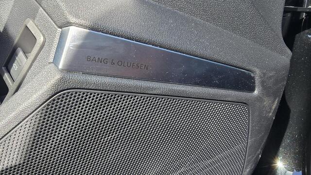 Audi A3 SPORTBACK 45 TFSI e S edition Competition |Pano|B&O|Matrix|RS-stoelen|Maxton