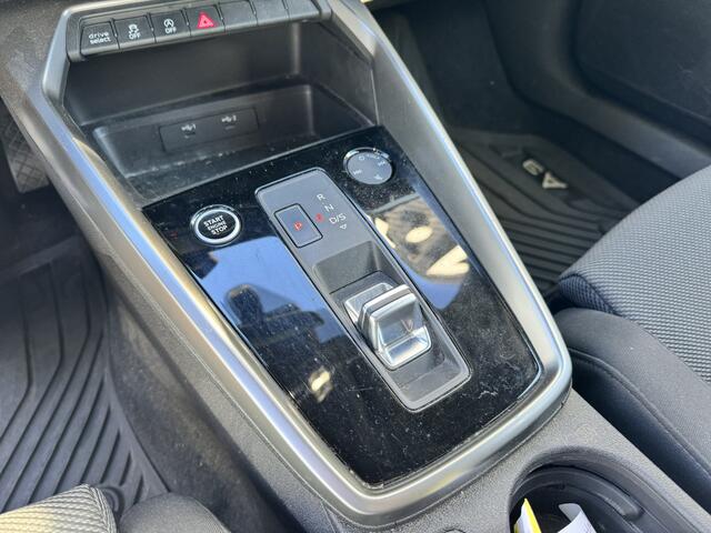 Audi A3 SPORTBACK 30TDI S-Edition*Virtual Cockpit*ACC*Navi*Matrix*
