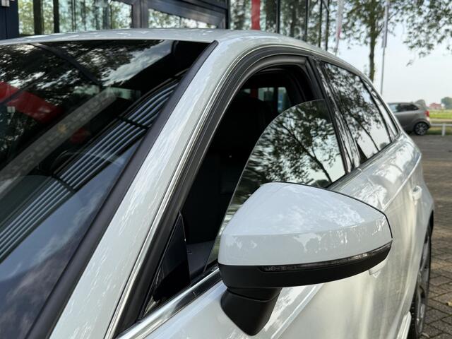 Audi A3 SPORTBACK 1.0 TFSI Sport S Line Edition | PDC | Climate control | Navigatie | Apple CarPlay/Android Auto | LM Velgen