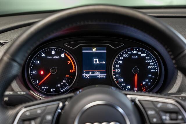 Audi A3 SPORTBACK 35 TFSI CoD Sport S Line Edition B&O | Nederlandse Auto