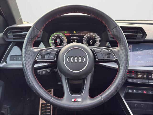 Audi A3 SPORTBACK 45 TFSI e S edition Competition | PHEV | 245Pk | Schuif Dak | Navi | Clima |