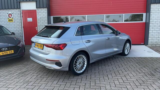 Audi A3 SPORTBACK 30 TFSI Advanced edition AUTOMAAT / FULL LED / CARPLAY / NAVI / CLIMA / PDC / NL-AUTO