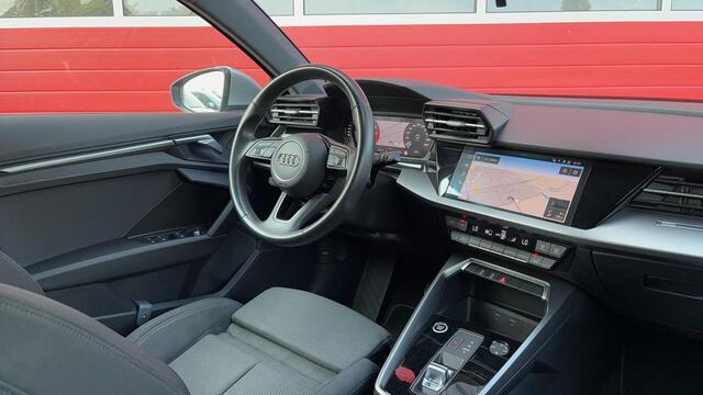 Audi A3 SPORTBACK 30 TFSI Advanced edition AUTOMAAT / FULL LED / CARPLAY / NAVI / CLIMA / PDC / NL-AUTO