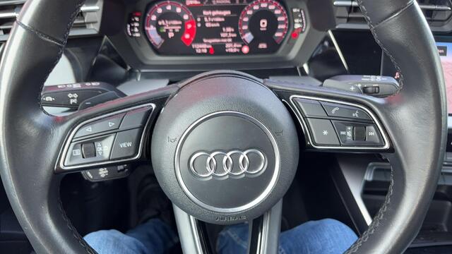Audi A3 SPORTBACK 30 TFSI Advanced edition AUTOMAAT / FULL LED / CARPLAY / NAVI / CLIMA / PDC / NL-AUTO