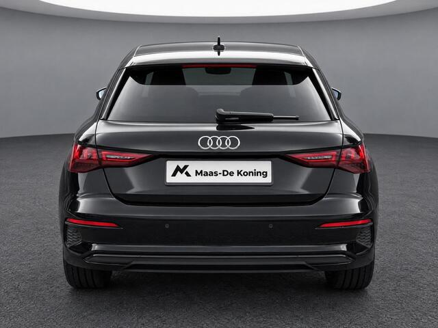 Audi A3 SPORTBACK 30 TFSI/110PK Advanced edition · Navigatie · Apple/Android Car Play · Park assist