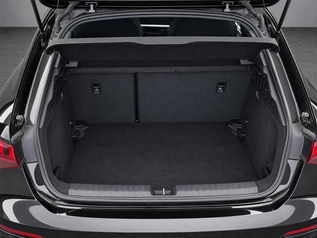Audi A3 SPORTBACK 30 TFSI/110PK Advanced edition · Navigatie · Apple/Android Car Play · Park assist