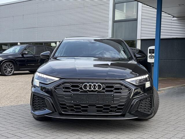 Audi A3 SPORTBACK 45 TFSI e S edition Competition | Matrix LED-koplampen | 18 inch | Bang&Olufsen | Camera | Adaptive cruise control | Elektrisch verstelbare stoel(en) met geheugen | Head up Display | Keyless entry