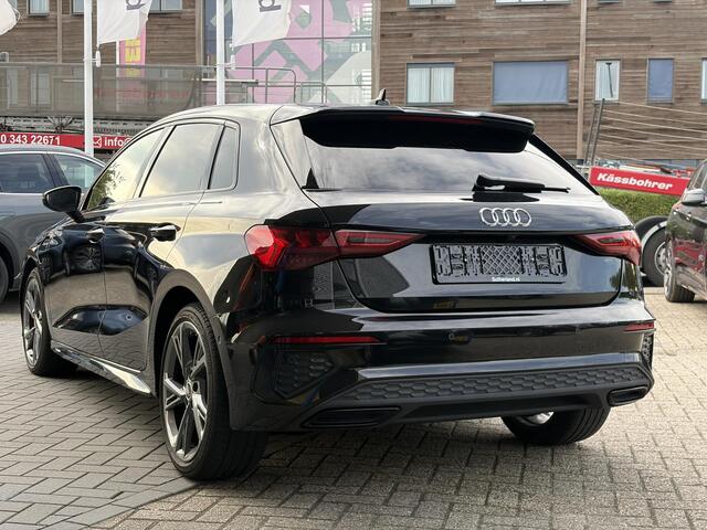 Audi A3 SPORTBACK 45 TFSI e S edition Competition | Matrix LED-koplampen | 18 inch | Bang&Olufsen | Camera | Adaptive cruise control | Elektrisch verstelbare stoel(en) met geheugen | Head up Display | Keyless entry