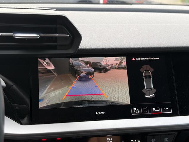 Audi A3 SPORTBACK 45 TFSI e S edition Competition | Matrix LED-koplampen | 18 inch | Bang&Olufsen | Camera | Adaptive cruise control | Elektrisch verstelbare stoel(en) met geheugen | Head up Display | Keyless entry