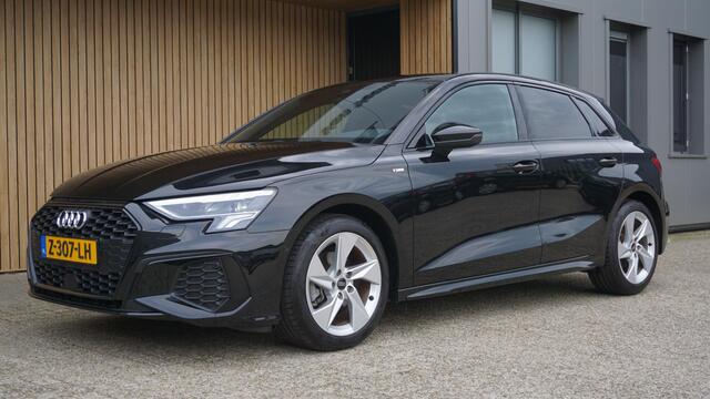 Audi A3 SPORTBACK 35 TFSI 150pk 2x S-Line *Black Optik* LED A-Camera 17inch LM Stoelverwarming *NL auto* 12546km! 1e Eigenaar!