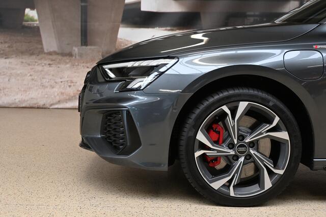 Audi A3 SPORTBACK 45 TFSIe 245pk S edition Competition | ACC | Pano | Massage | Camera | 100% (Dealer) onderhouden label