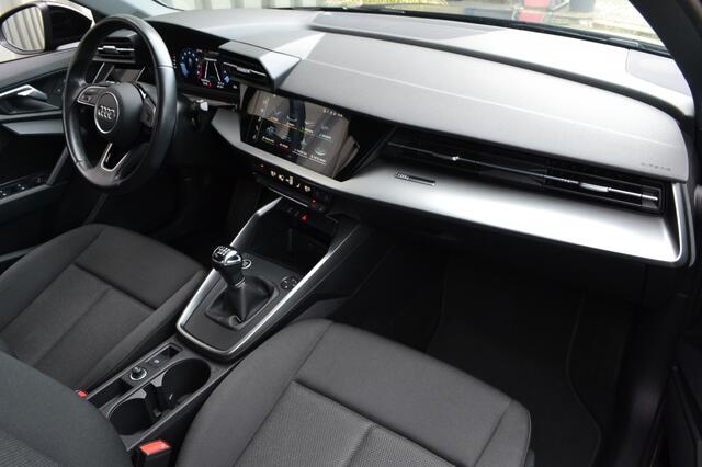 Audi A3 SPORTBACK 30 TFSI Advanced Camera/LED/ACC/Carplay