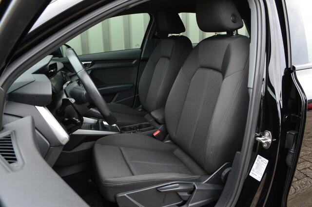 Audi A3 SPORTBACK 30 TFSI Advanced Camera/LED/ACC/Carplay