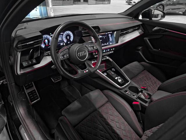 Audi A3 SPORTBACK 35 TFSI S edition | Panoramadak | RS Stoel | Dealer OH | Sfeer | ACC | 19" | Side | Elek. stoel | LED
