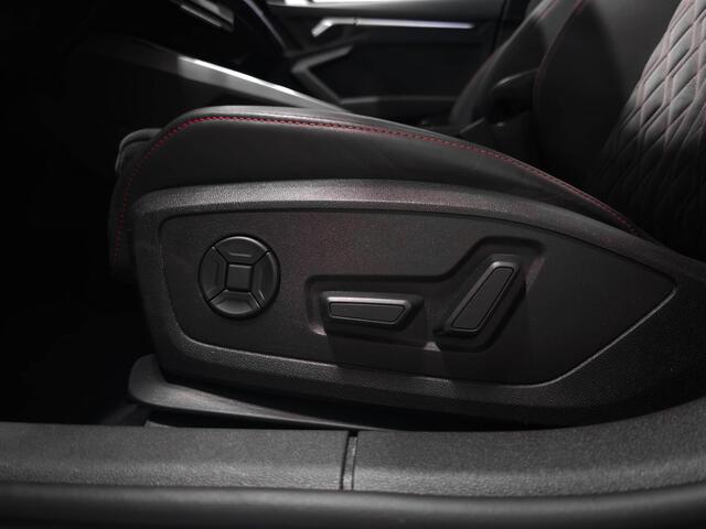 Audi A3 SPORTBACK 35 TFSI S edition | Panoramadak | RS Stoel | Dealer OH | Sfeer | ACC | 19" | Side | Elek. stoel | LED