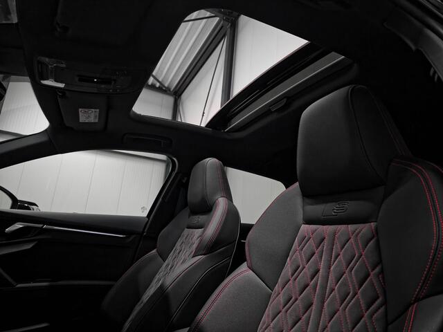 Audi A3 SPORTBACK 35 TFSI S edition | Panoramadak | RS Stoel | Dealer OH | Sfeer | ACC | 19" | Side | Elek. stoel | LED