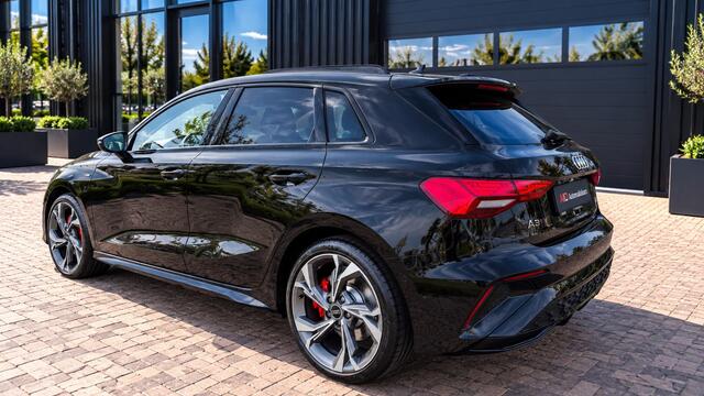 Audi A3 SPORTBACK 45 TFSI-e plug in hybride S line, 200 KW/272 PK S Line, Comfort pakket, Automaat, 18", Panorama, Clima, Zwart pareleffect