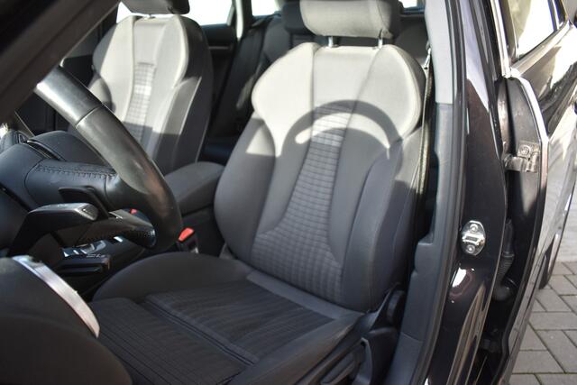 Audi A3 SPORTBACK 1.4 e-tron Sport Pro Line plus MARTIX LAMPEN