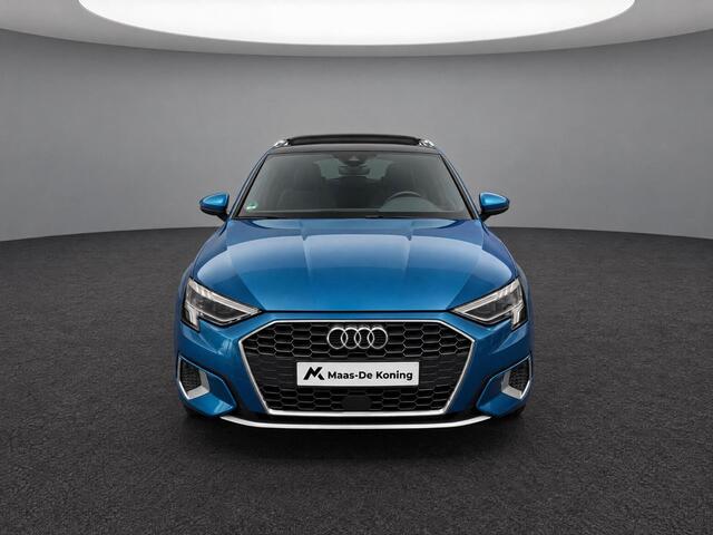 Audi A3 SPORTBACK 30 TFSI 110pk edition one · Panoramadak · Camera · P-Sensoren · Apple/Android Car Play · Cruise Control · 18'' Inch ·