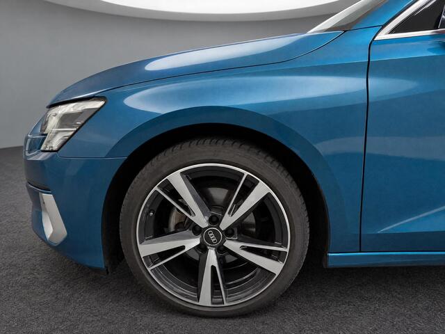 Audi A3 SPORTBACK 30 TFSI 110pk edition one · Panoramadak · Camera · P-Sensoren · Apple/Android Car Play · Cruise Control · 18'' Inch ·