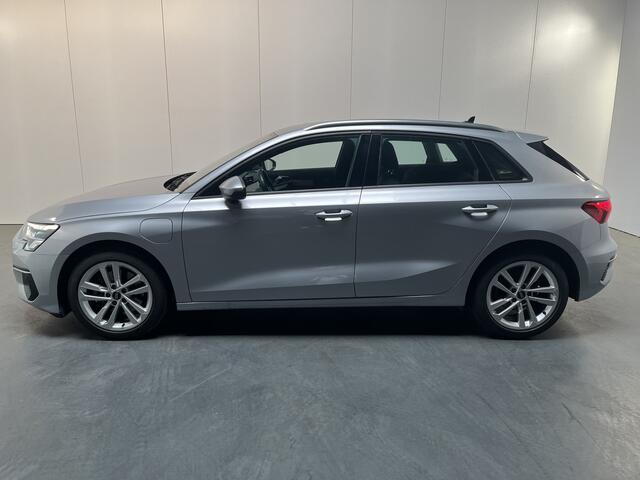 Audi A3 SPORTBACK 40 TFSI e Advanced edition / AUTOMAAT/ ACC/ PARK.SENSOR.+CAMERA/ SMARTPHONE INTERFACE/ STOELVERWARM./ DODEHOEK/ KEYLESS/ DIGITAL DASH/ RIJ-MODI/ NAVI/ DAB/ CLIMA/ LED/ 17'' LMV