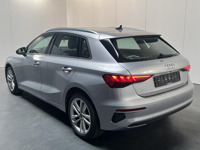 Audi A3 SPORTBACK 40 TFSI e Advanced edition / AUTOMAAT/ ACC/ PARK.SENSOR.+CAMERA/ SMARTPHONE INTERFACE/ STOELVERWARM./ DODEHOEK/ KEYLESS/ DIGITAL DASH/ RIJ-MODI/ NAVI/ DAB/ CLIMA/ LED/ 17'' LMV