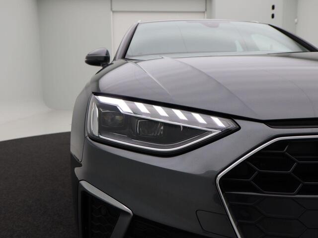 Audi A4 Avant 35 TFSi 150 Pk Automaat S-Line | Cruise Control | Bluetooth | Navigatie | CarPlay | Trekhaak | 18 Inch | 90.507 Km!!