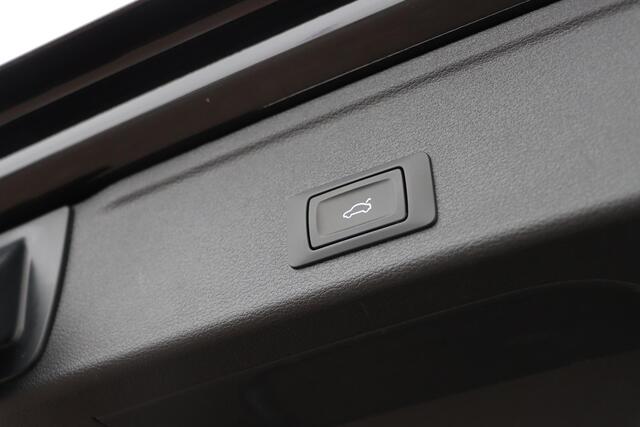 Audi A4 Avant 40 TFSI quattro Advanced Edition S-Line 204pk S-Tr