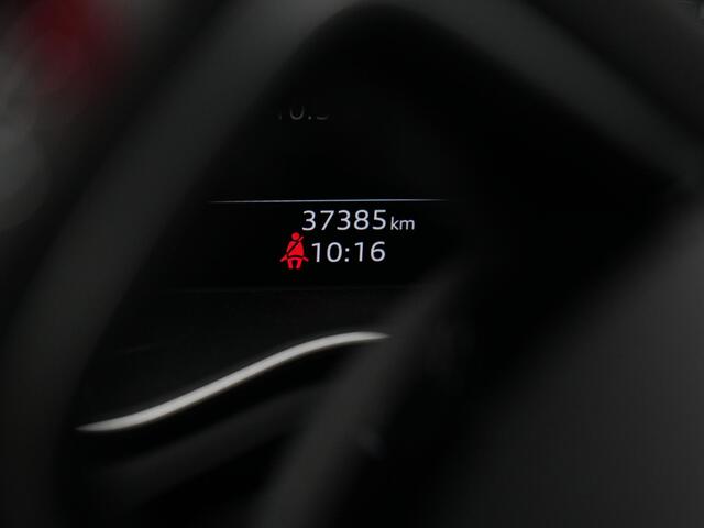 Audi A4 Avant 35 TFSI 150 pk S-tronic S edition Competition / S-Line | Achteruitrijcamera | Navigatie | Stoelverwarming | Sportonderstel