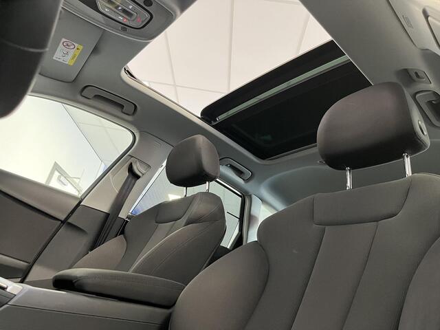 Audi A4 Avant 35 TFSI Launch edition | PANO | ACC | 1e-EIG. | STOELVERWARMING | VIRTUAL |