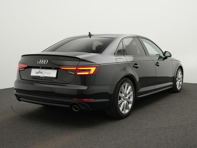 Audi A4 Limousine Sport S line 1.4 TFSI 110 kW / 150 pk S-tronic | Black edition | Camera | Stoelverwarming | Leder | Mosconi | 18 inch