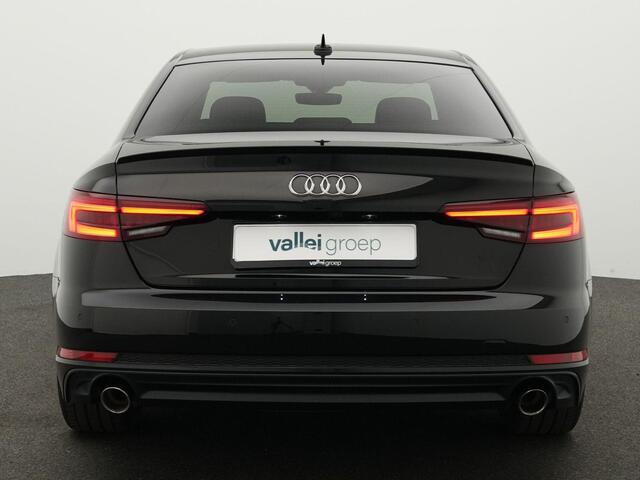 Audi A4 Limousine Sport S line 1.4 TFSI 110 kW / 150 pk S-tronic | Black edition | Camera | Stoelverwarming | Leder | Mosconi | 18 inch