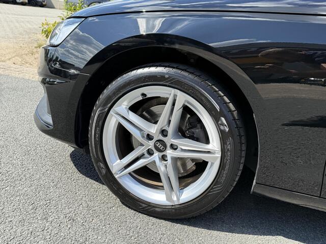Audi A4 Avant 35 TFSI 150PK AutomaatoNavioCarplay