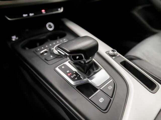 Audi A4 Avant 35 TFSI Sportline Automaat (APPLE CARPLAY, NAVIGATIE, CLIMATE, STOELVERWARMING, LEDEREN SPORTSTOELEN, GETINT GLAS, LED KOPLAMPEN, ELEK ACHTERKLEP, PARKEERSENSOREN, NIEUWSTAAT)