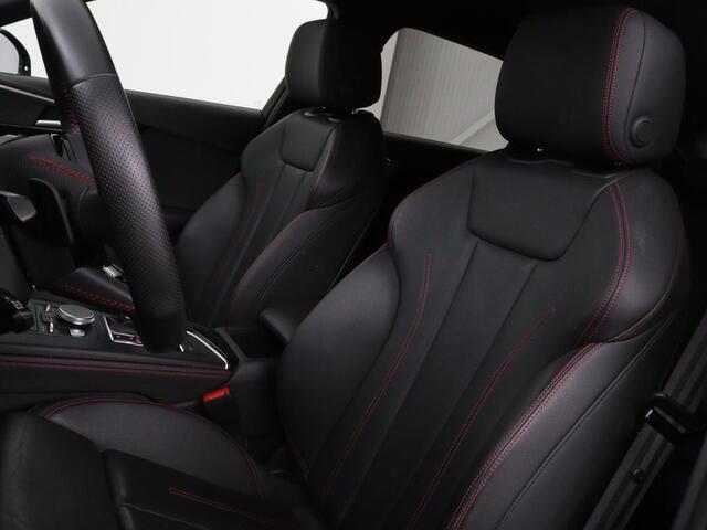 Audi A4 45 TFSI quattro Sport S line Black Edition | Leder | Trekhaak | 360 camera | Virtual Cockpit | Matrix LED | Navigatie | Sportstoelen | Park Assist | Climate control