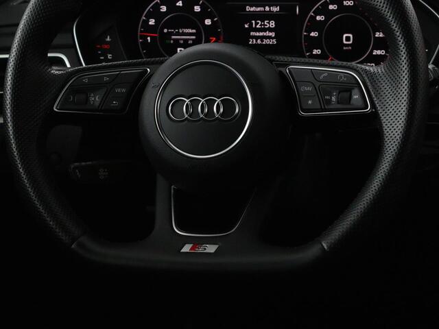 Audi A4 45 TFSI quattro Sport S line Black Edition | Leder | Trekhaak | 360 camera | Virtual Cockpit | Matrix LED | Navigatie | Sportstoelen | Park Assist | Climate control