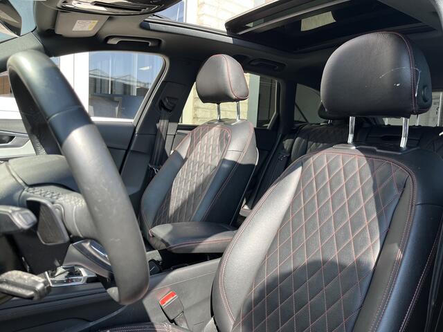 Audi A4 Avant 40 TFSI S edition / AUTOMAAT/ PANO/ LEER/ PARK. SENSOREN + CAMERA/ ADAPT. CRUISE/ DIGITAL COCKPIT/ APPLE CARPLAY/ ANDROID AUTO/ BLUETOOTH/ CLIMA/ MATRIX/ KEYLESS/ STOEL VERWARM./