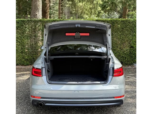 Audi A4 1.4 TFSI S-Line black ed AUT LEDER NAVI QUANTUMGRAU NL