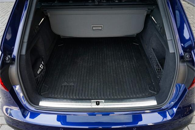 Audi A4 Avant 35 TFSI S Line 150PK Navi Camera Cruise ECC