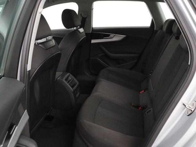 Audi A4 1.4 TFSI Pro Line Plus | Stoelverwarming | Carplay | Trekhaak | Sportstoelen | Full LED | Cruise control | Parkeerhulp | Bluetooth