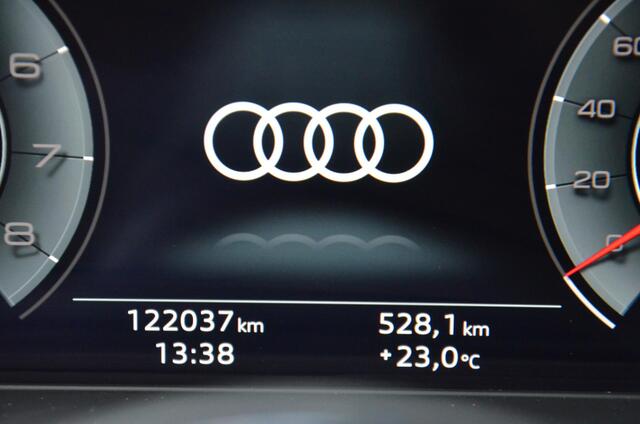 Audi A4 Avant 40 TFSI Launch edition Sport S Line Automaat/Groot-Navi/Virtual-Dashbord/Navi/Cr-Controle/Ecc/Pdc/19-Inch Lmv/Achteruitrijcamera/Privacy-Glass