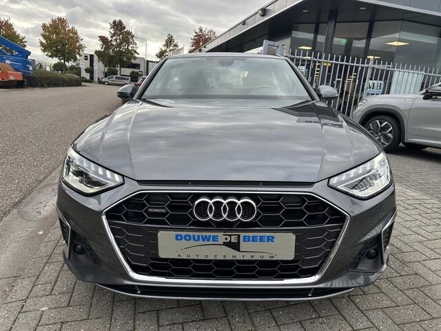 Audi A4 Limousine 40 TFSI quattro S edition LED | Navi | Carplay | Sfeerverlichting