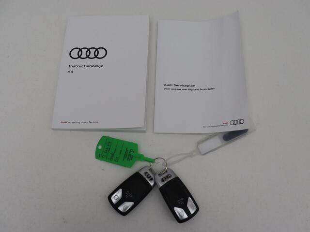 Audi A4 35 TFSI Business Edition | Carplay | Sportstoelen | Full LED | Virtual Cockpit | Navigatie | DAB | Climate control | Parkeerhulp | Cruise control