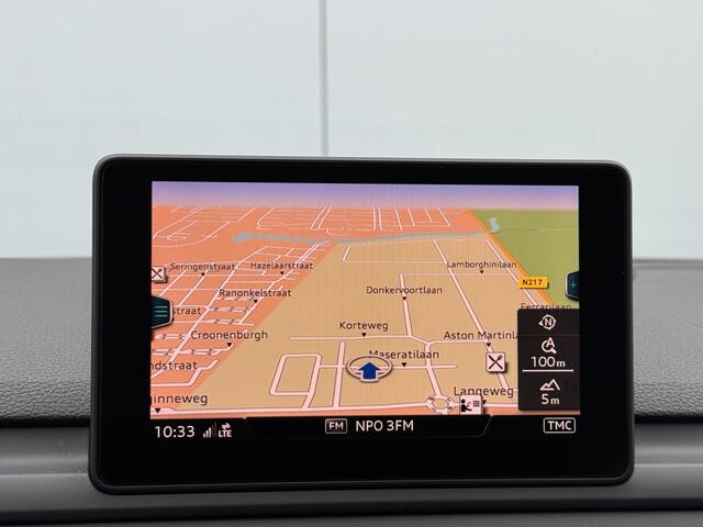 Audi A4 Avant 2.0 TFSI MHEV Sport S line edition Automaat Navigatie.