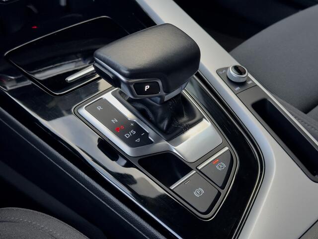 Audi A4 Avant 40 TFSI AUT7 EDITION NAVI CAMERA DIGI-DASH APPLE-CARPLAY LED LMV PDC